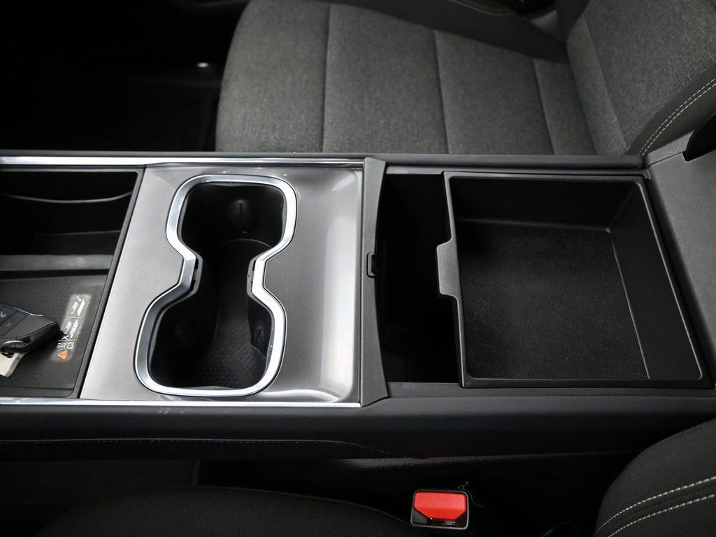 Used 2025 GMC Acadia Elevation image 16