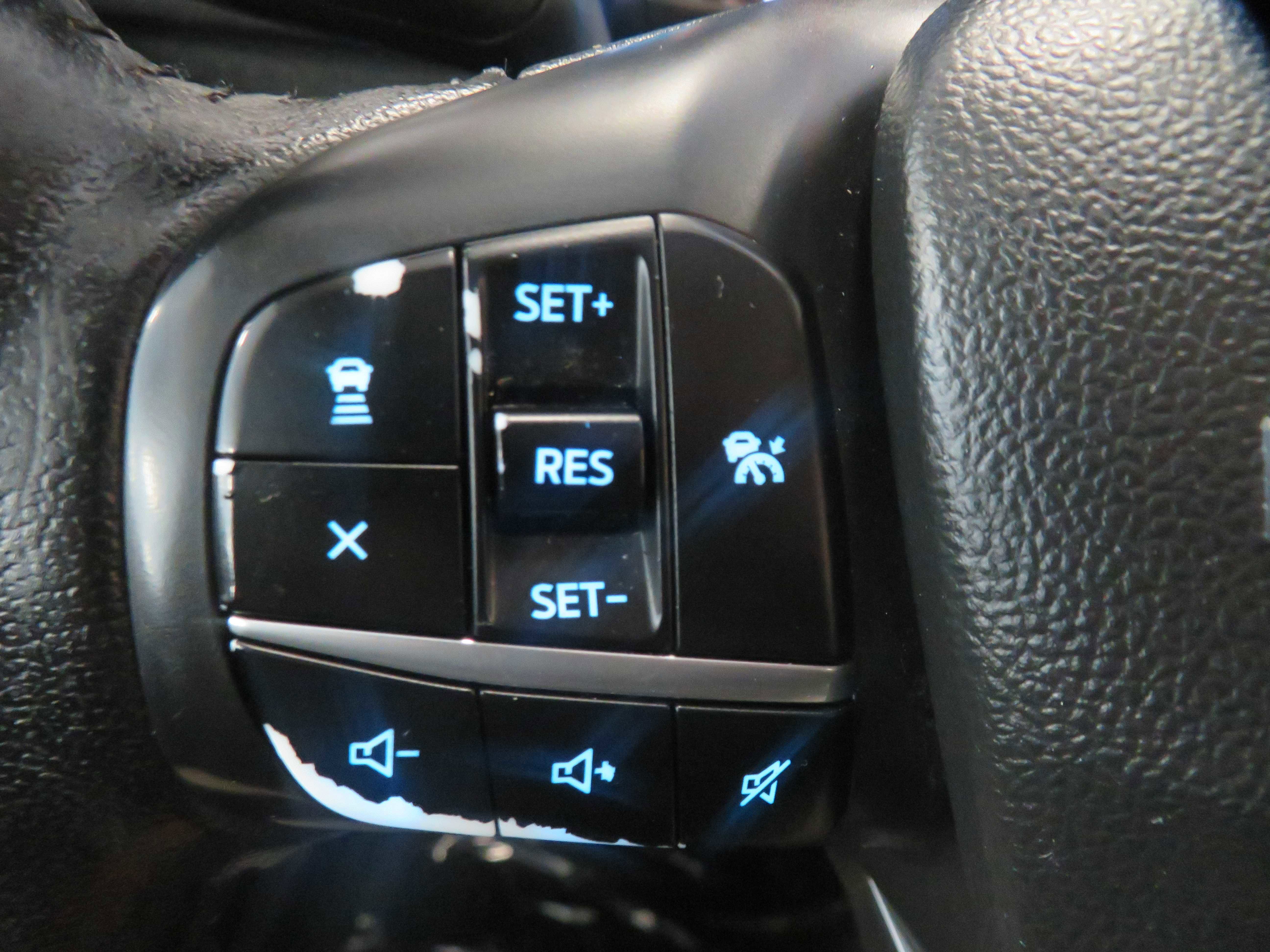 Used 2020 Ford Escape SEL image 31