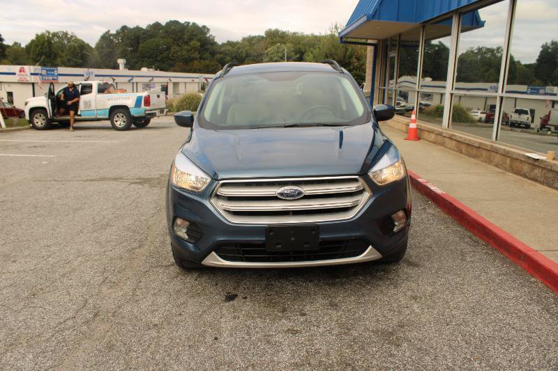 Used 2018 Ford Escape SE AWD/4WD image 2