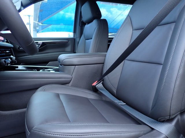 New 2026 Chevrolet Suburban LT w/ Comfort Package AWD/4WD image 15
