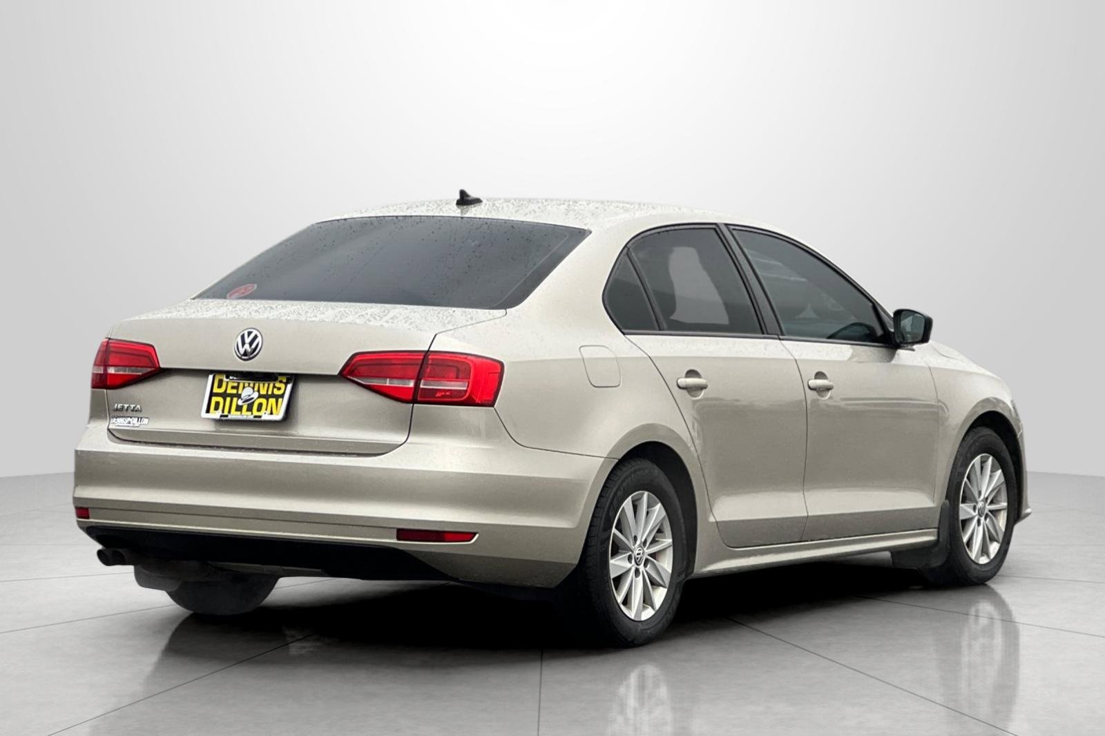 Used 2015 Volkswagen Jetta S image 4