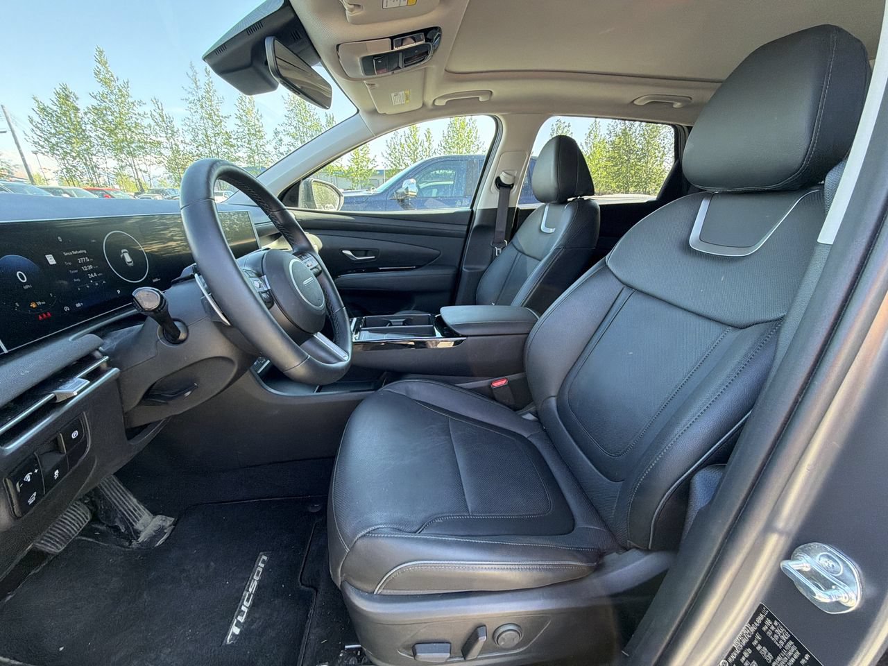 Used 2025 Hyundai Tucson Limited AWD/4WD image 13