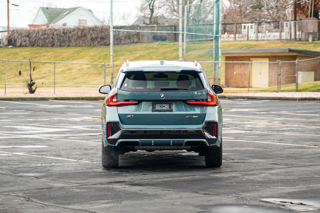 Used 2024 BMW X1 xDrive28i w/ Premium Package image 6