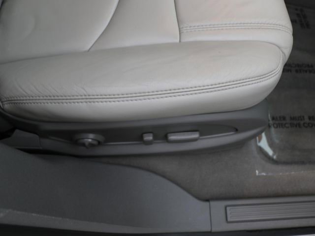 Used 2017 Chevrolet Traverse LT image 9