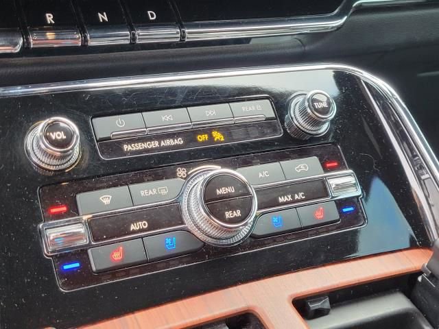 Used 2024 Lincoln Navigator Premiere image 35