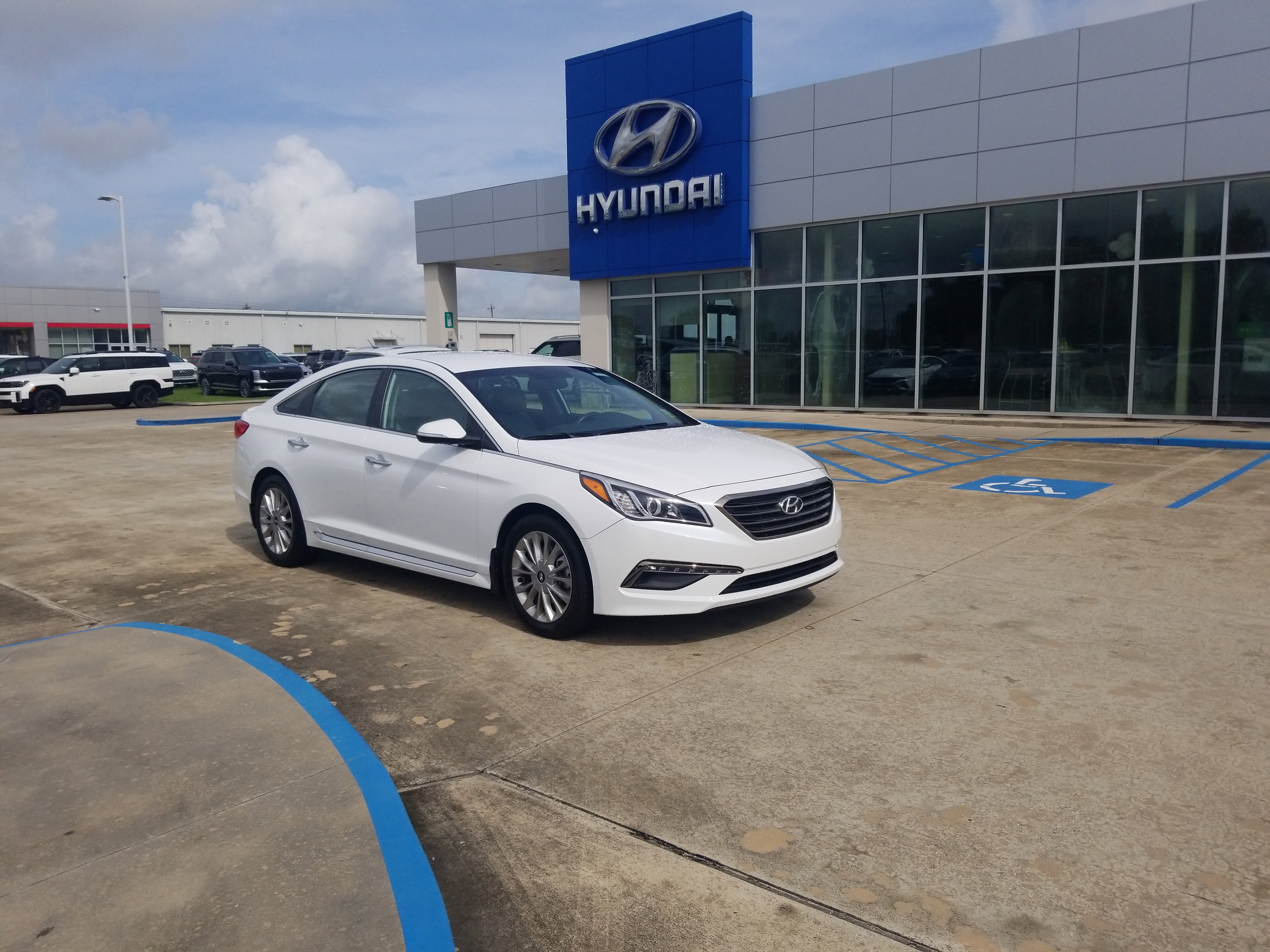 Used 2015 Hyundai Sonata Limited FWD video 1