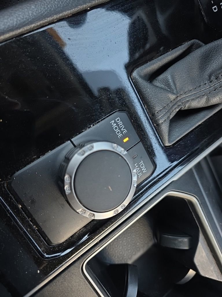 Used 2023 Toyota Tundra Limited image 29