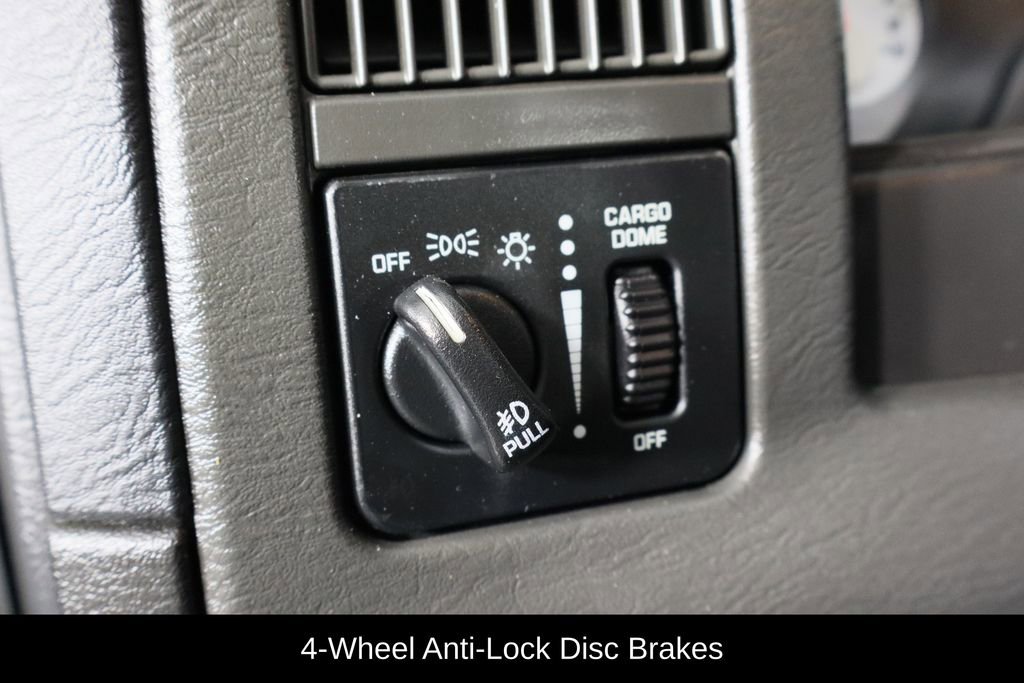 Used 2005 Dodge Ram 1500 Truck SLT image 14