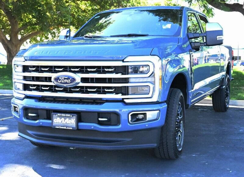 Used 2023 Ford F350 Platinum image 2