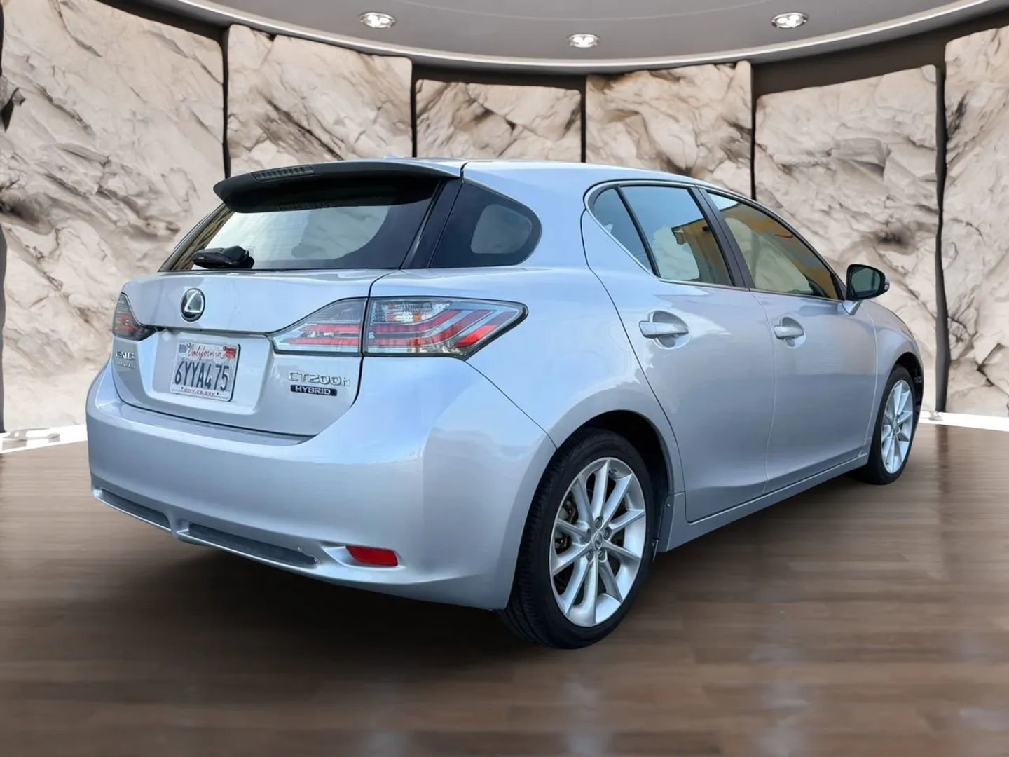 Used 2013 Lexus CT 200h w/ Premium Pkg w/Navigation FWD image 6