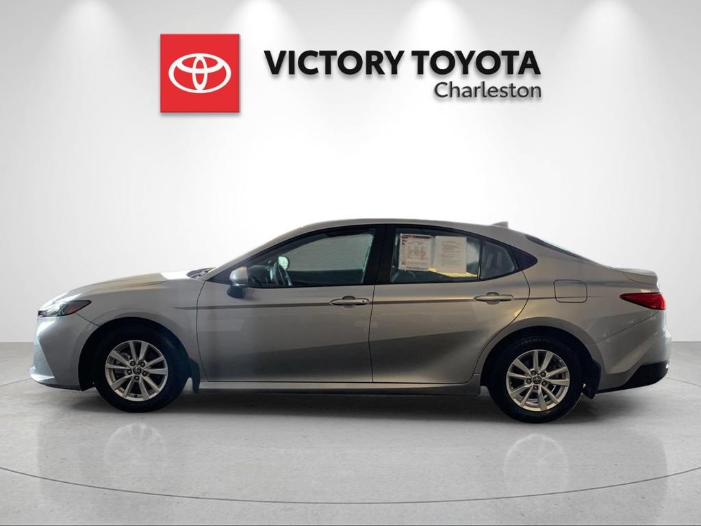 Used 2025 Toyota Camry LE w/ Convenience Package FWD image 2