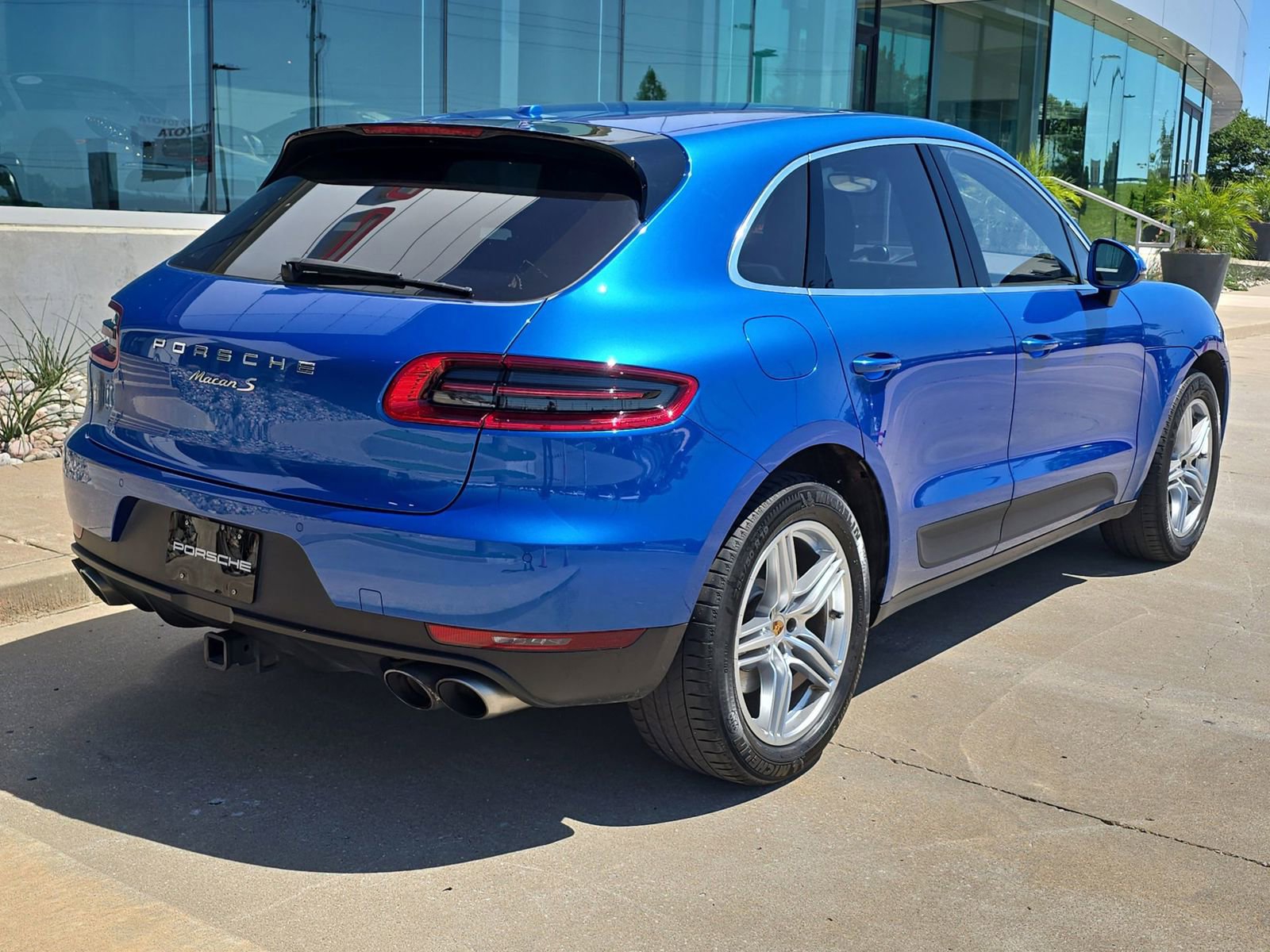 Used 2018 Porsche Macan S AWD/4WD image 7