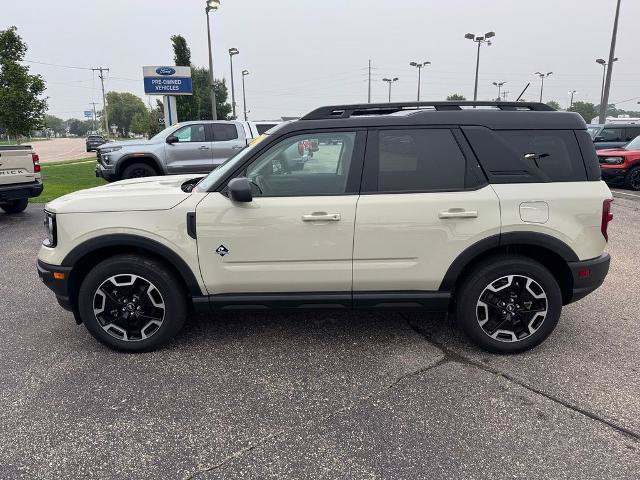 Used 2024 Ford Bronco Sport Outer Banks w/ Tech Package AWD/4WD image 3