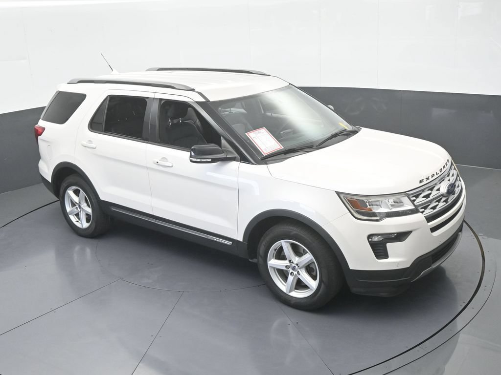 Used 2018 Ford Explorer XLT w/ Equipment Group 202A FWD image 56