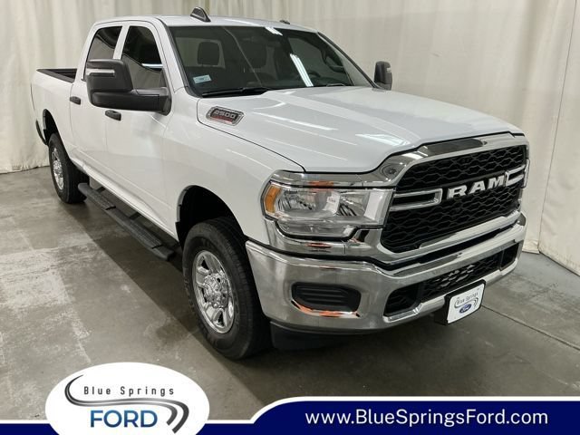 Used 2024 RAM 2500 Tradesman w/ Chrome Appearance Group AWD/4WD image 1