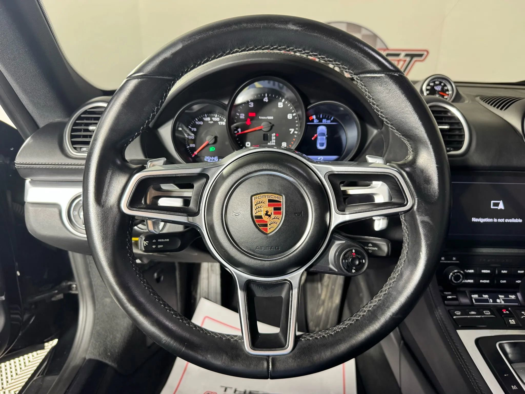 Used 2018 Porsche 718 Cayman image 12