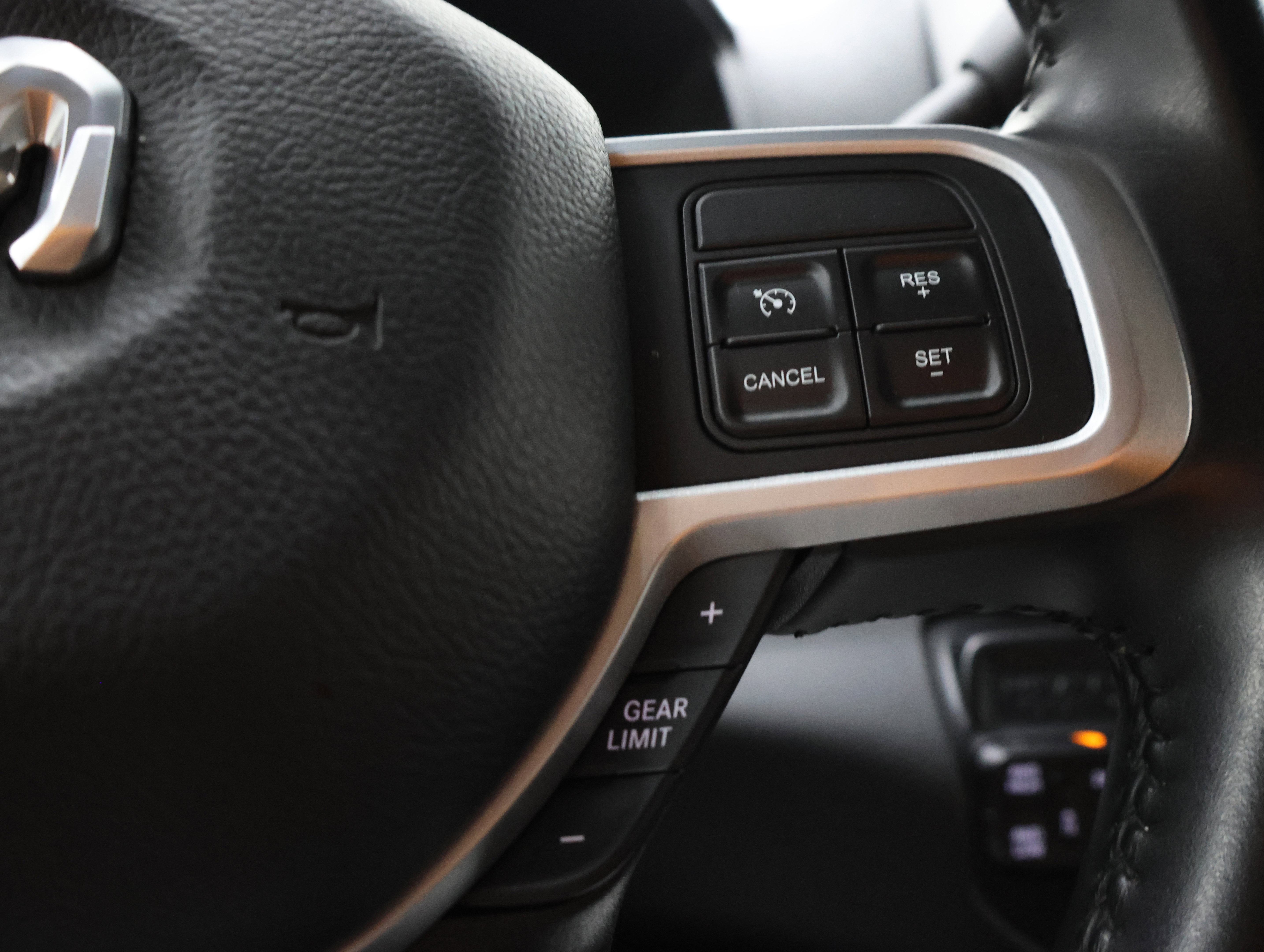 Used 2022 RAM 2500 Big Horn w/ Night Edition AWD/4WD image 14