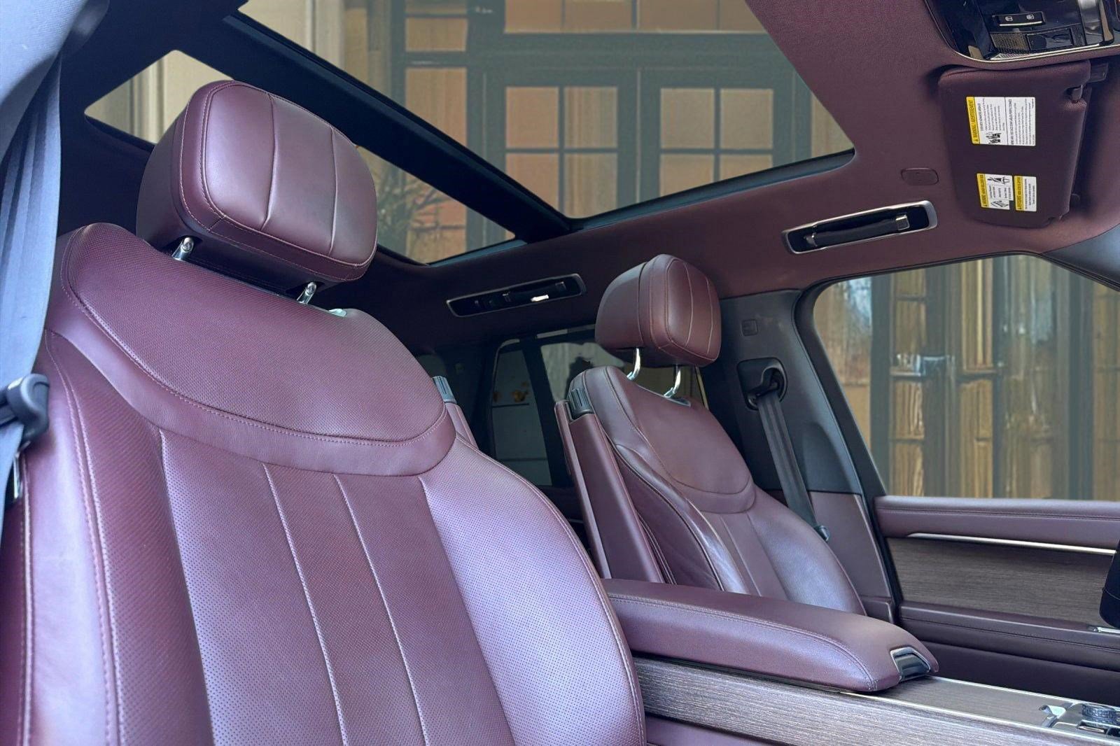 Used 2023 Land Rover Range Rover SE image 29