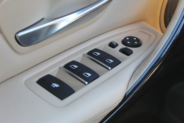 Used 2020 BMW 430i xDrive Convertible w/ Convenience Package image 22