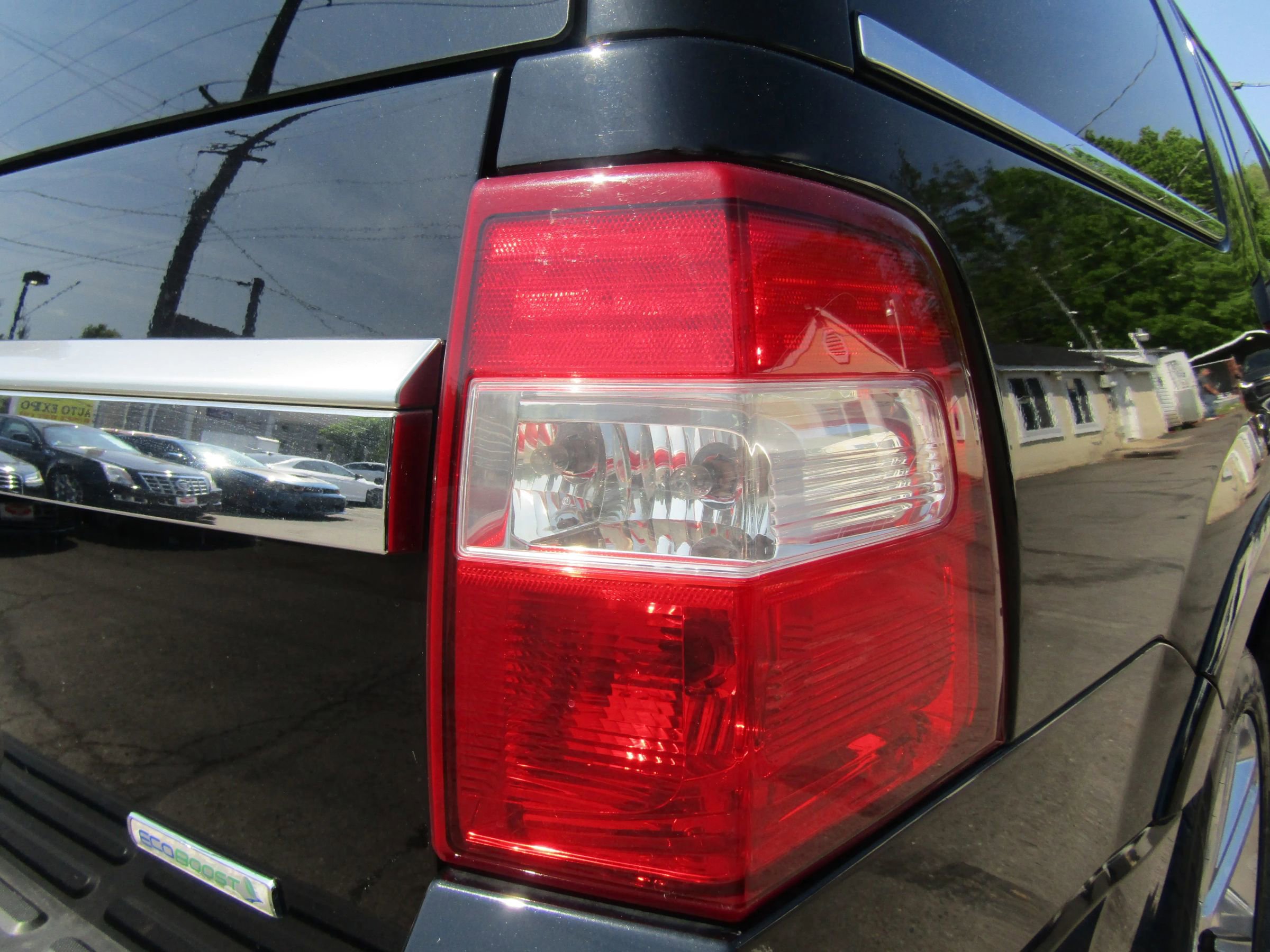 Used 2016 Ford Expedition Platinum AWD/4WD image 10