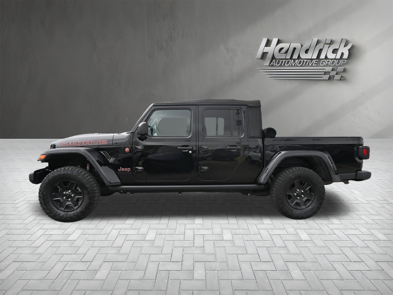 Used 2022 Jeep Gladiator Mojave image 9