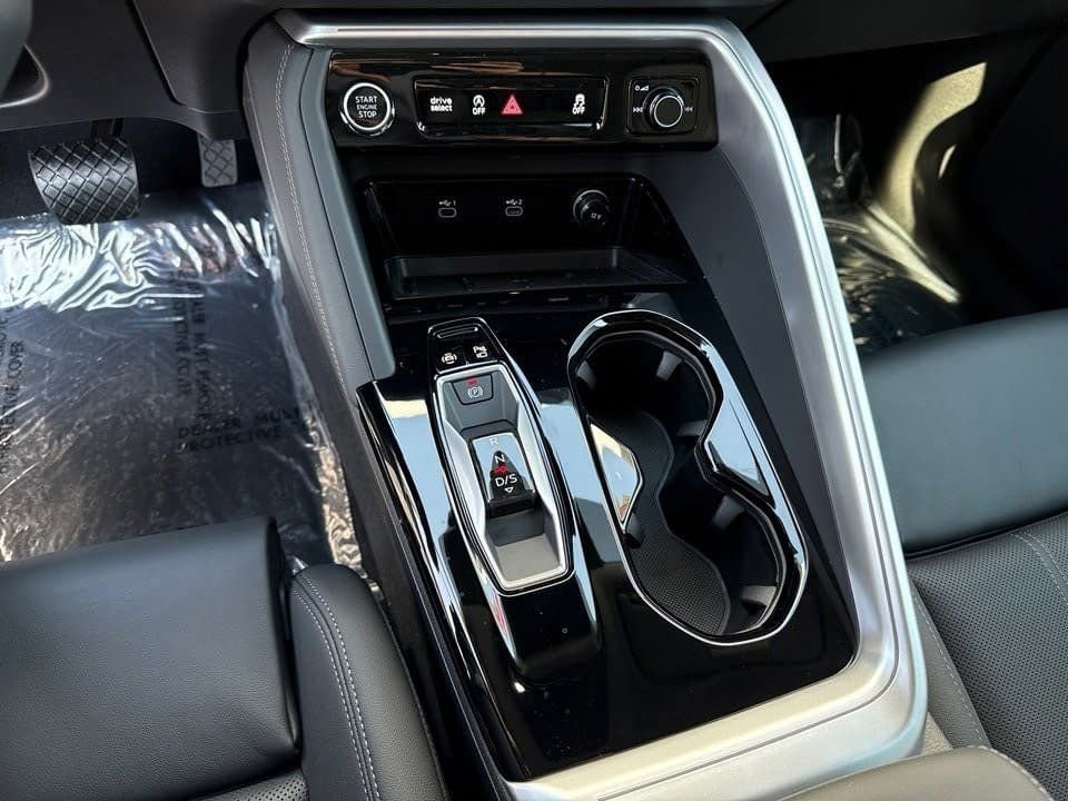 Certified 2025 Audi Q5 Premium Plus w/ Premium Plus image 18