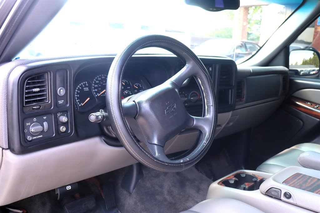 Used 2002 Chevrolet Tahoe LS w/ Traction Pkg RWD image 20