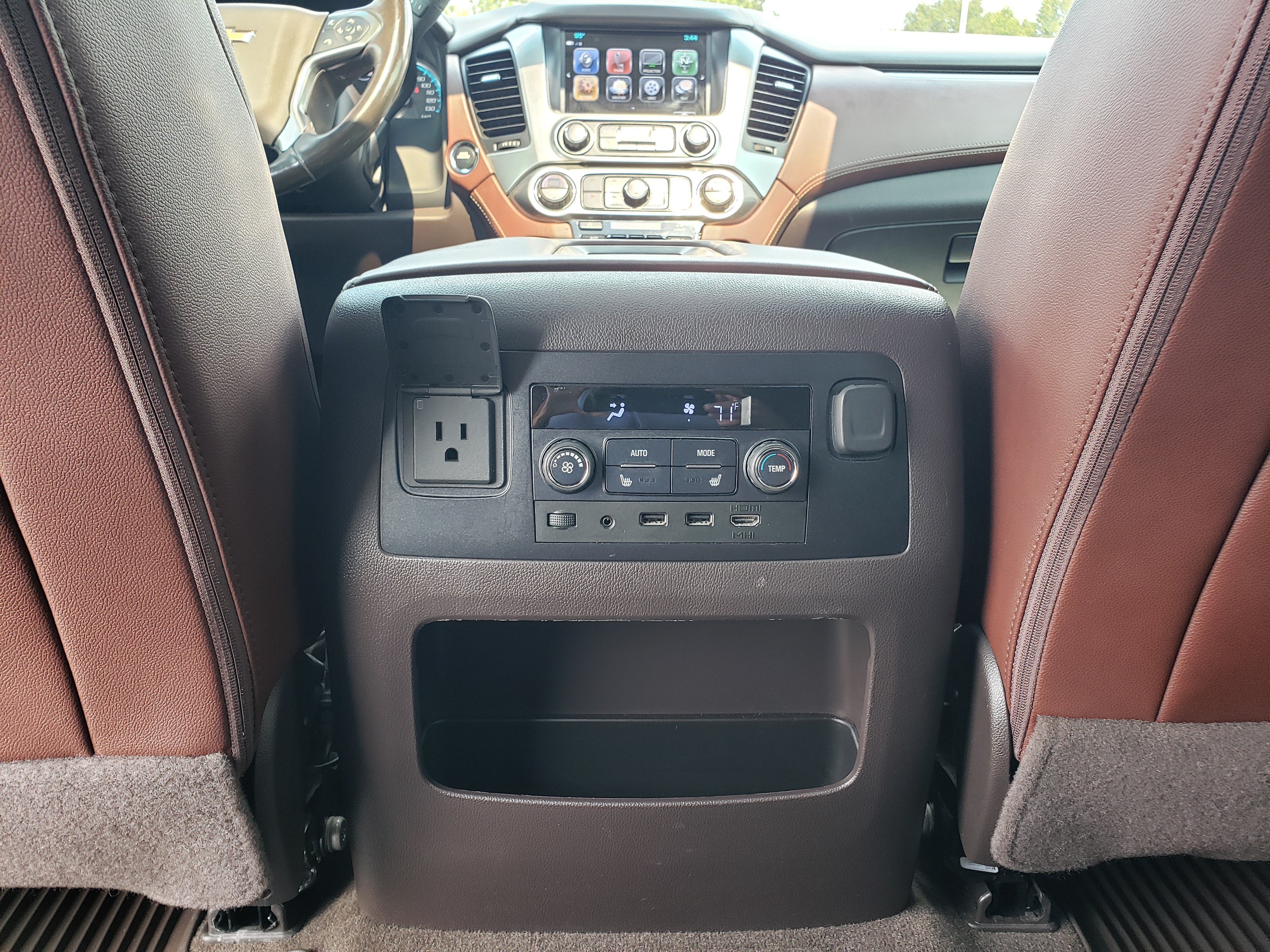 Used 2018 Chevrolet Tahoe Premier RWD image 30