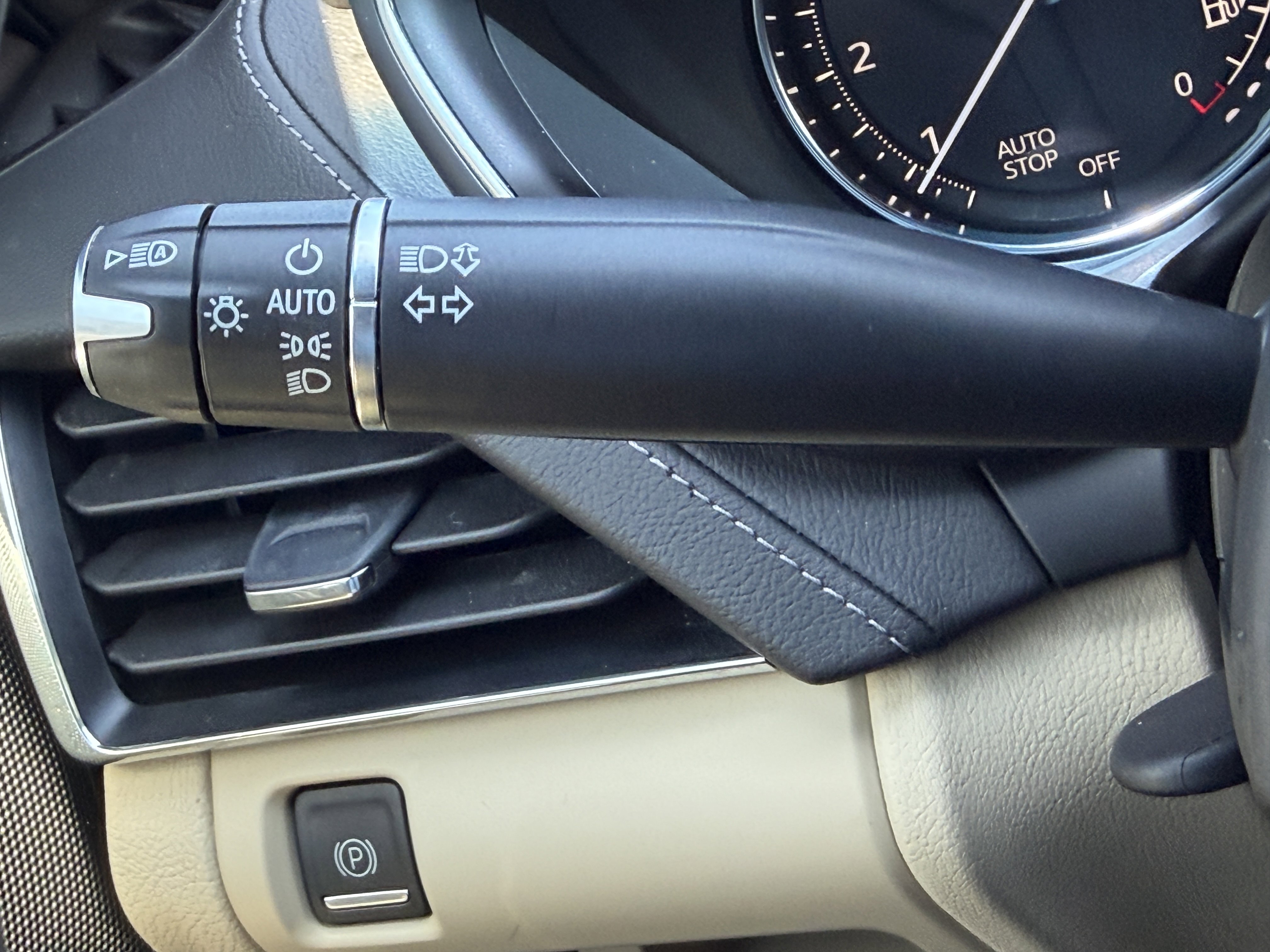 Certified 2023 Cadillac CT5 Luxury RWD image 23