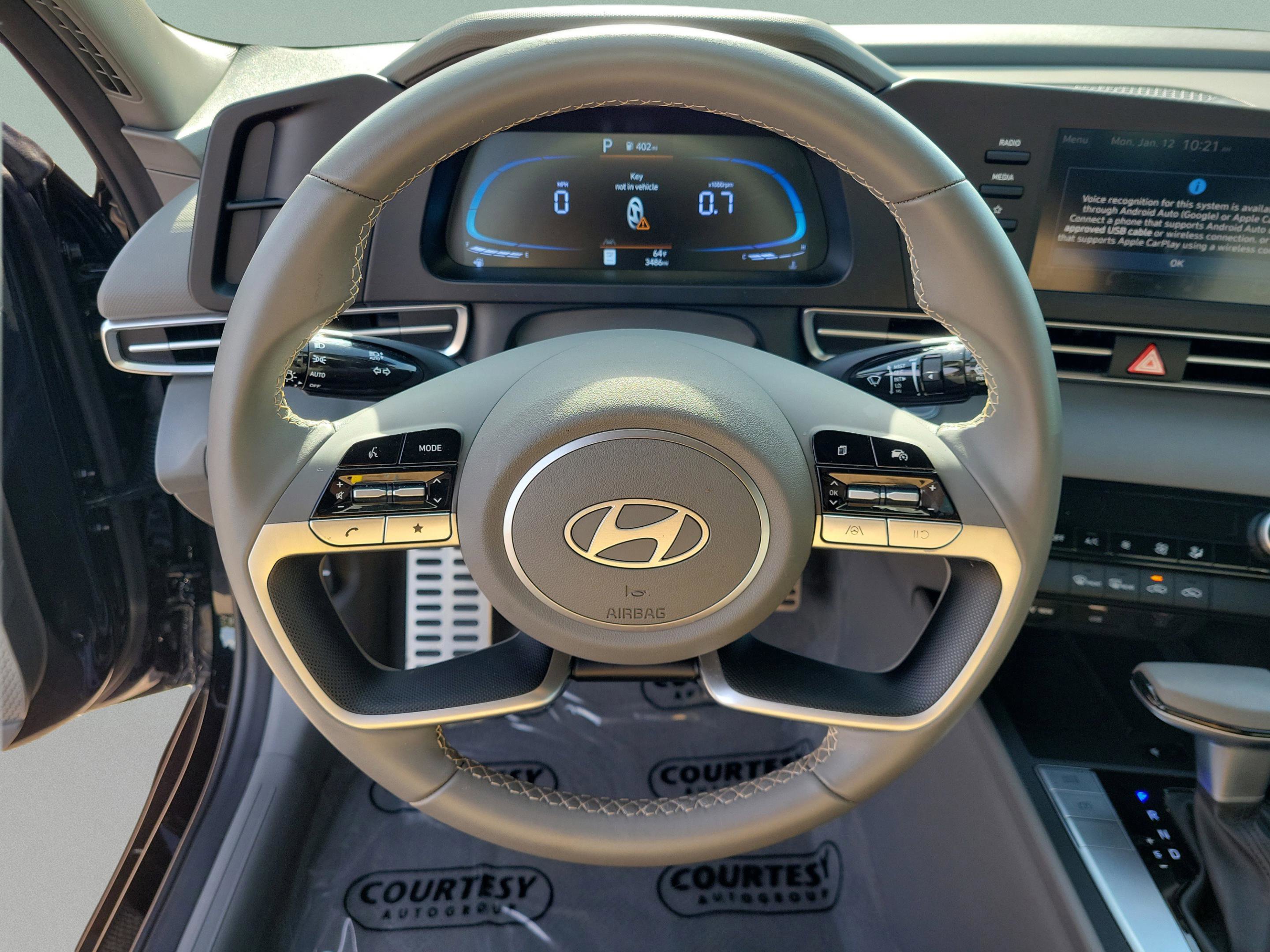 Used 2025 Hyundai Elantra Sport image 21