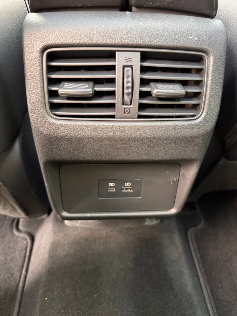 Used 2023 Nissan Rogue SV w/ SV Premium B Package image 18