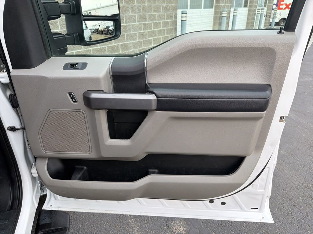 Used 2020 Ford F350 XLT w/ XLT Value Package image 41
