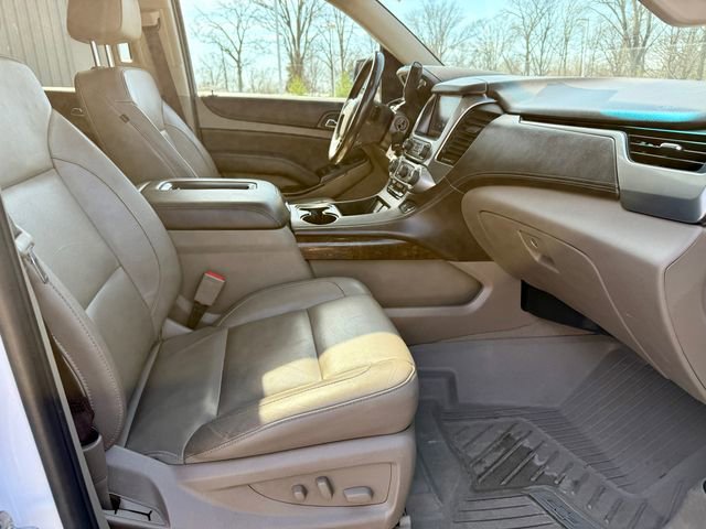 Used 2019 Chevrolet Suburban LT w/ Max Trailering Package image 8