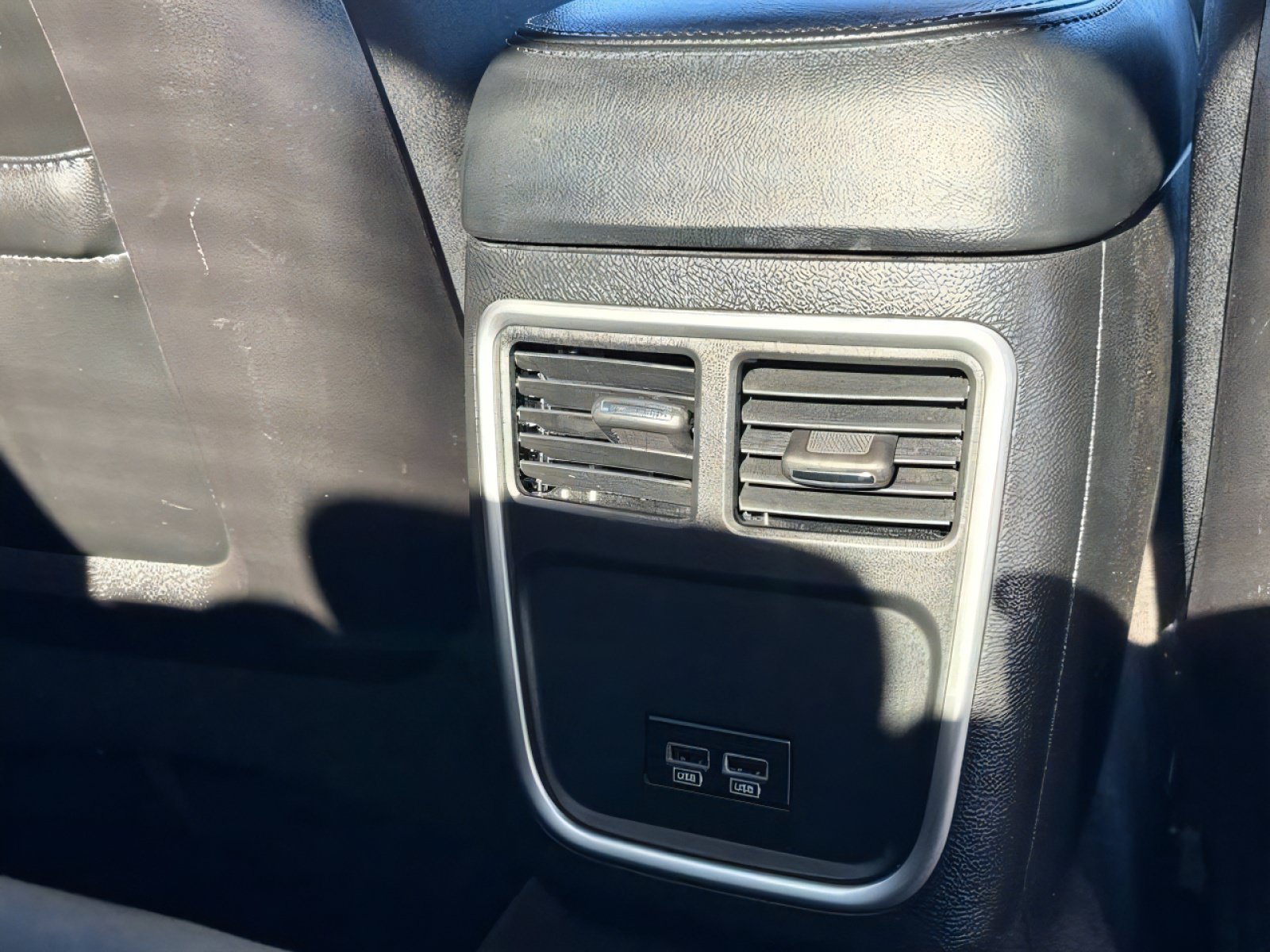 Used 2018 Chrysler 300 Touring w/ Sport Appearance Package RWD image 30