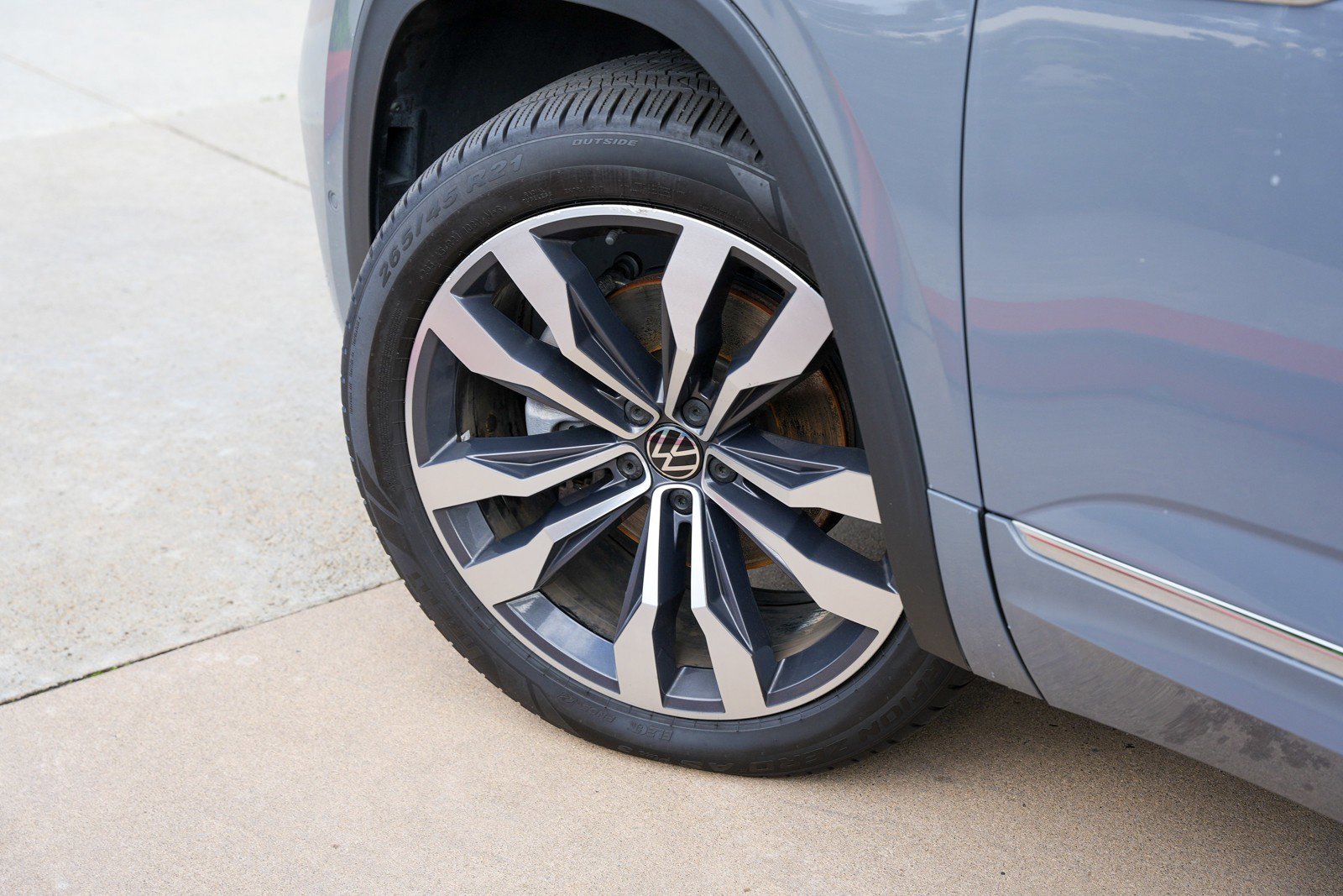 Used 2021 Volkswagen Atlas Cross Sport SEL Premium image 13