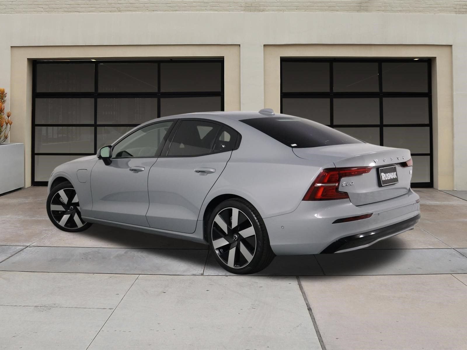 Certified 2024 Volvo S60 T8 Plus AWD/4WD image 2