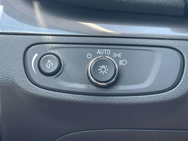 Certified 2019 Buick Encore Preferred w/ Safety Package FWD image 22