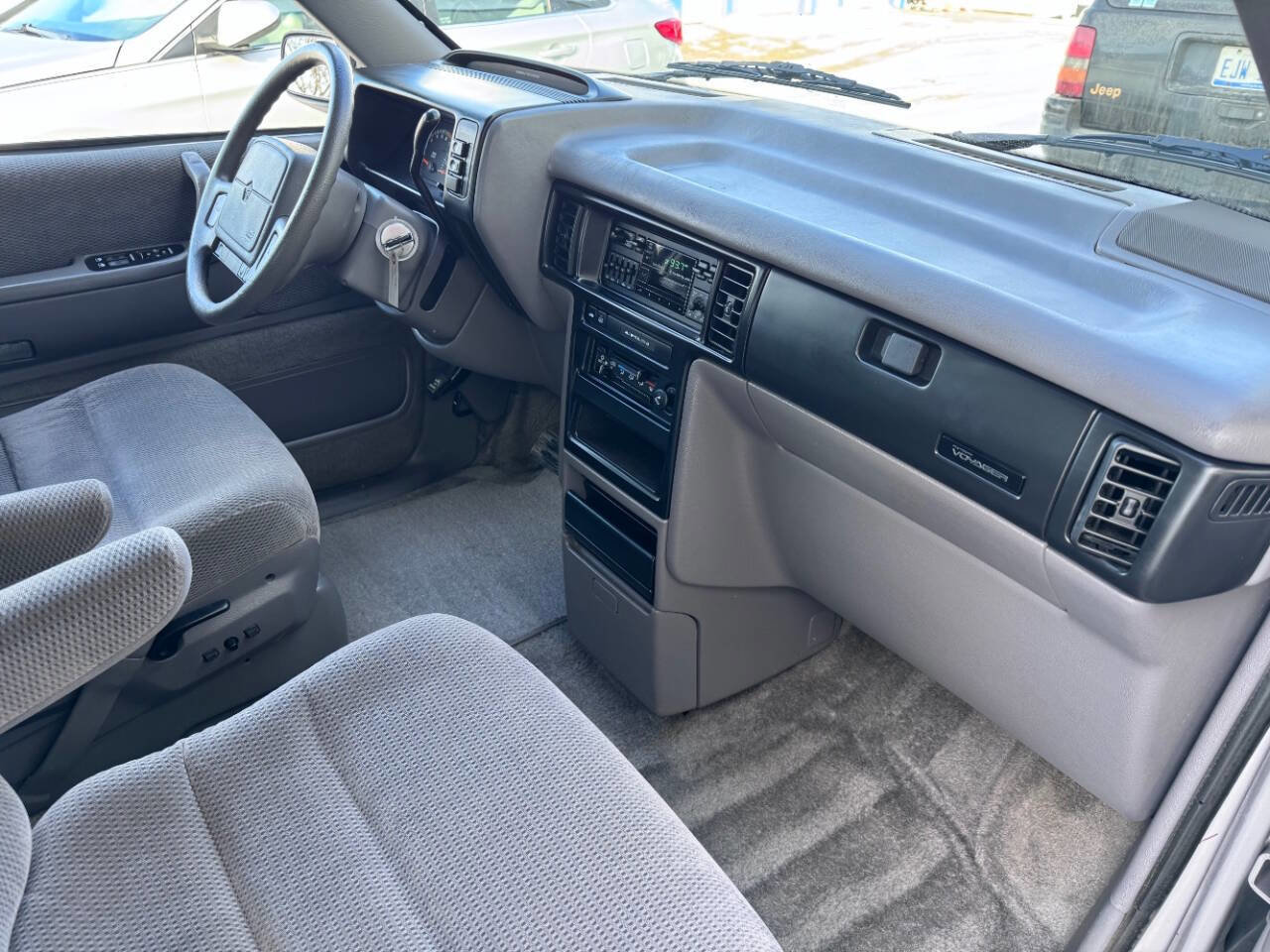 Used 1992 Plymouth Grand Voyager LE image 33