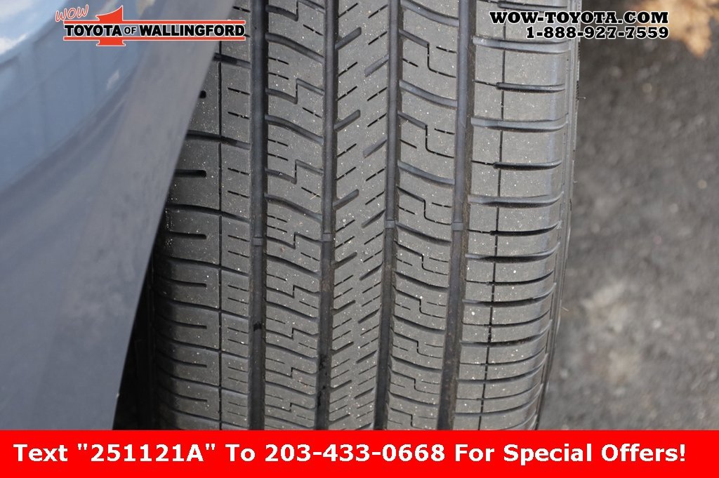 Certified 2025 Toyota Corolla LE image 6