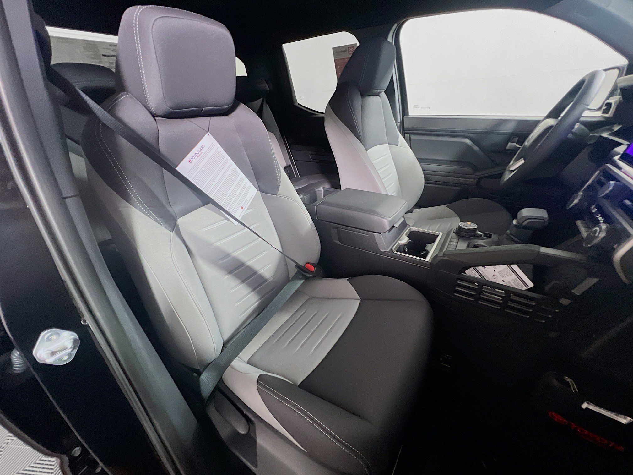 New 2025 Toyota Tacoma TRD Off-Road image 31