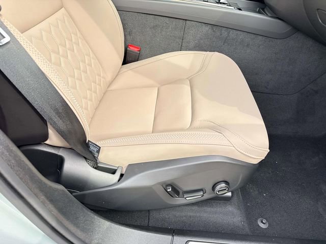 New 2026 Volvo XC60 B5 Plus w/ Climate Package image 15