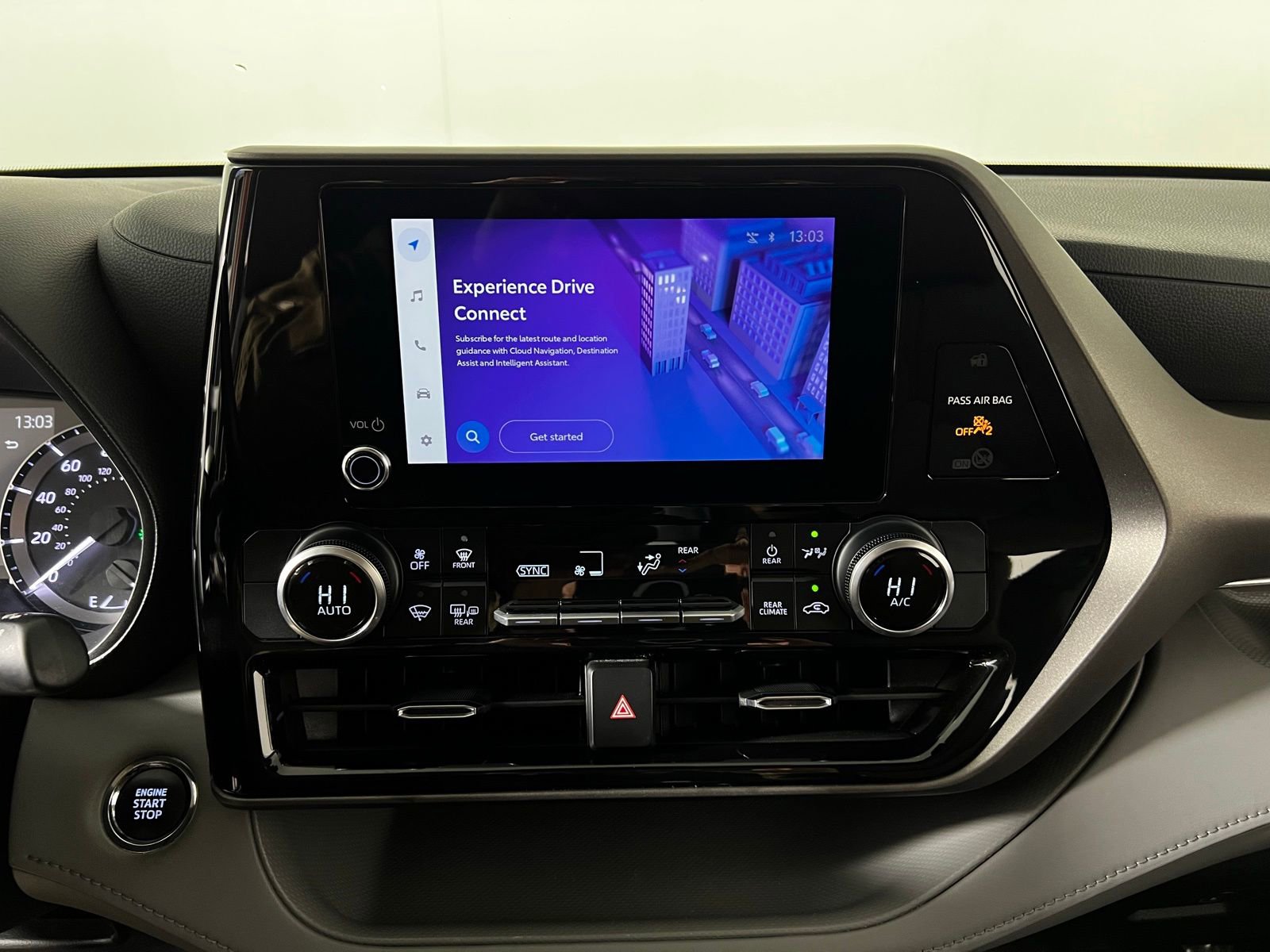 Certified 2023 Toyota Highlander LE image 18