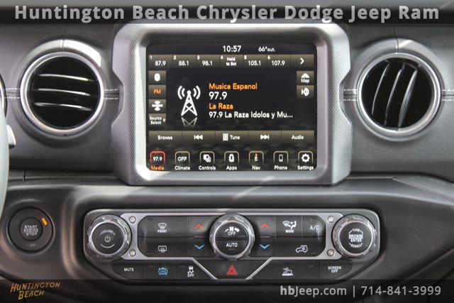 Used 2023 Jeep Wrangler Unlimited Sahara image 18