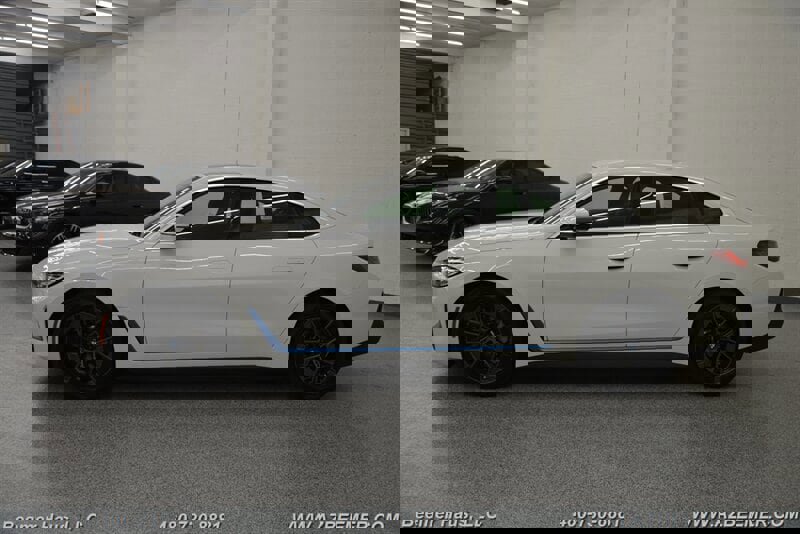 Used 2022 BMW i4 eDrive40 image 4