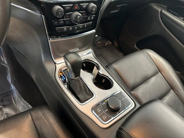 Used 2019 Jeep Grand Cherokee Limited AWD/4WD image 23