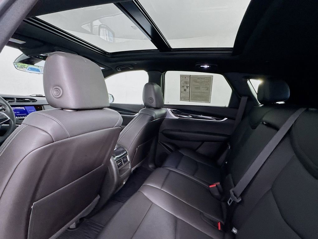 Used 2024 Cadillac XT5 Premium Luxury w/ Technology Package image 19
