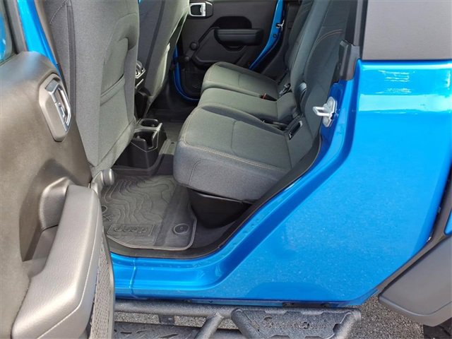 Used 2024 Jeep Gladiator Sport image 12