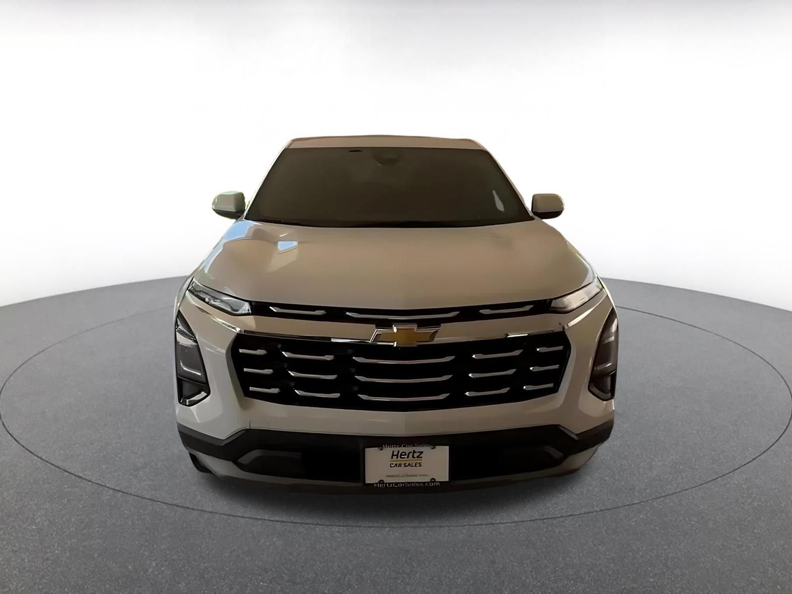 Used 2025 Chevrolet Equinox LT FWD image 4