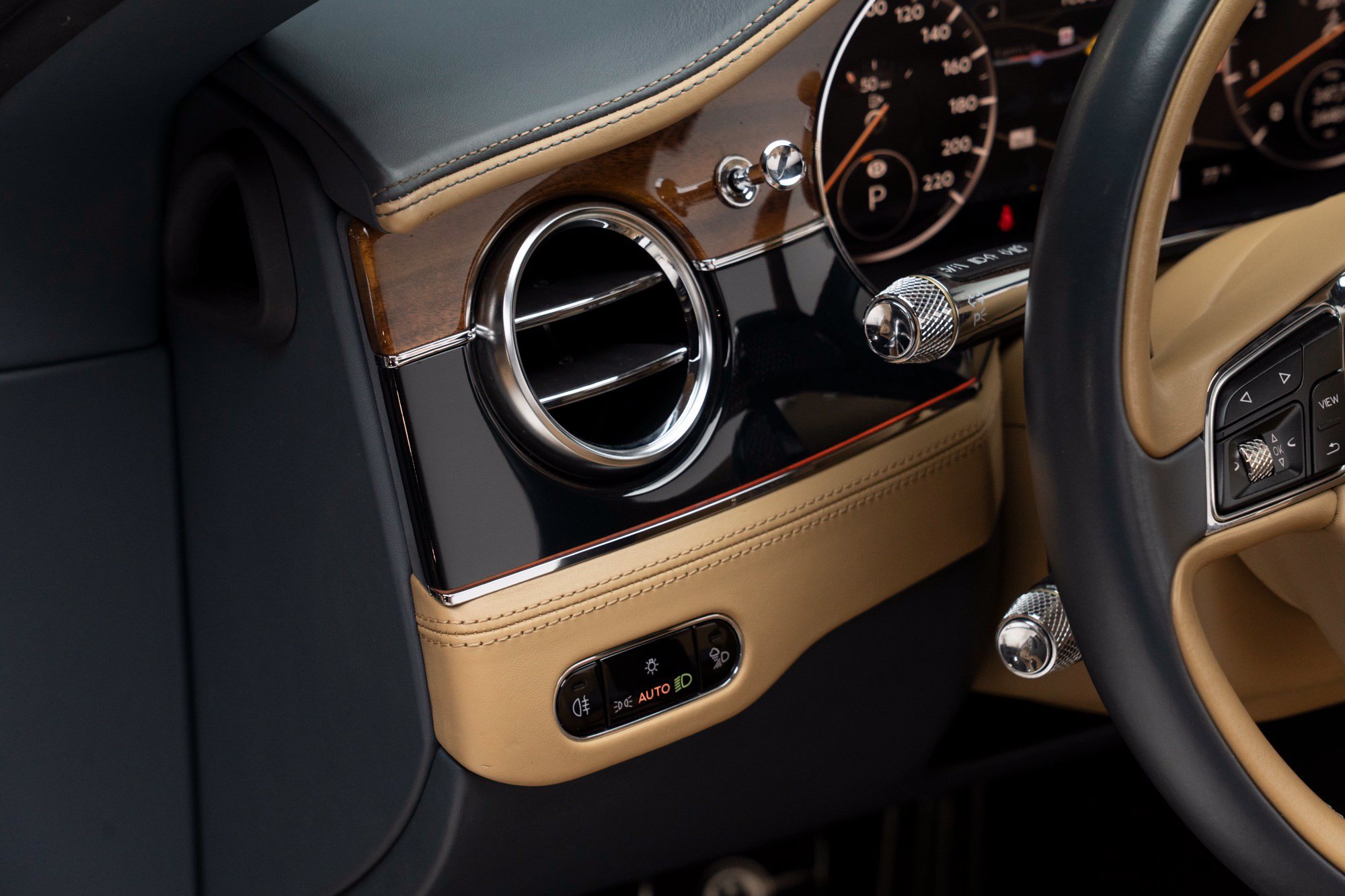 Used 2020 Bentley Continental GT AWD/4WD image 22