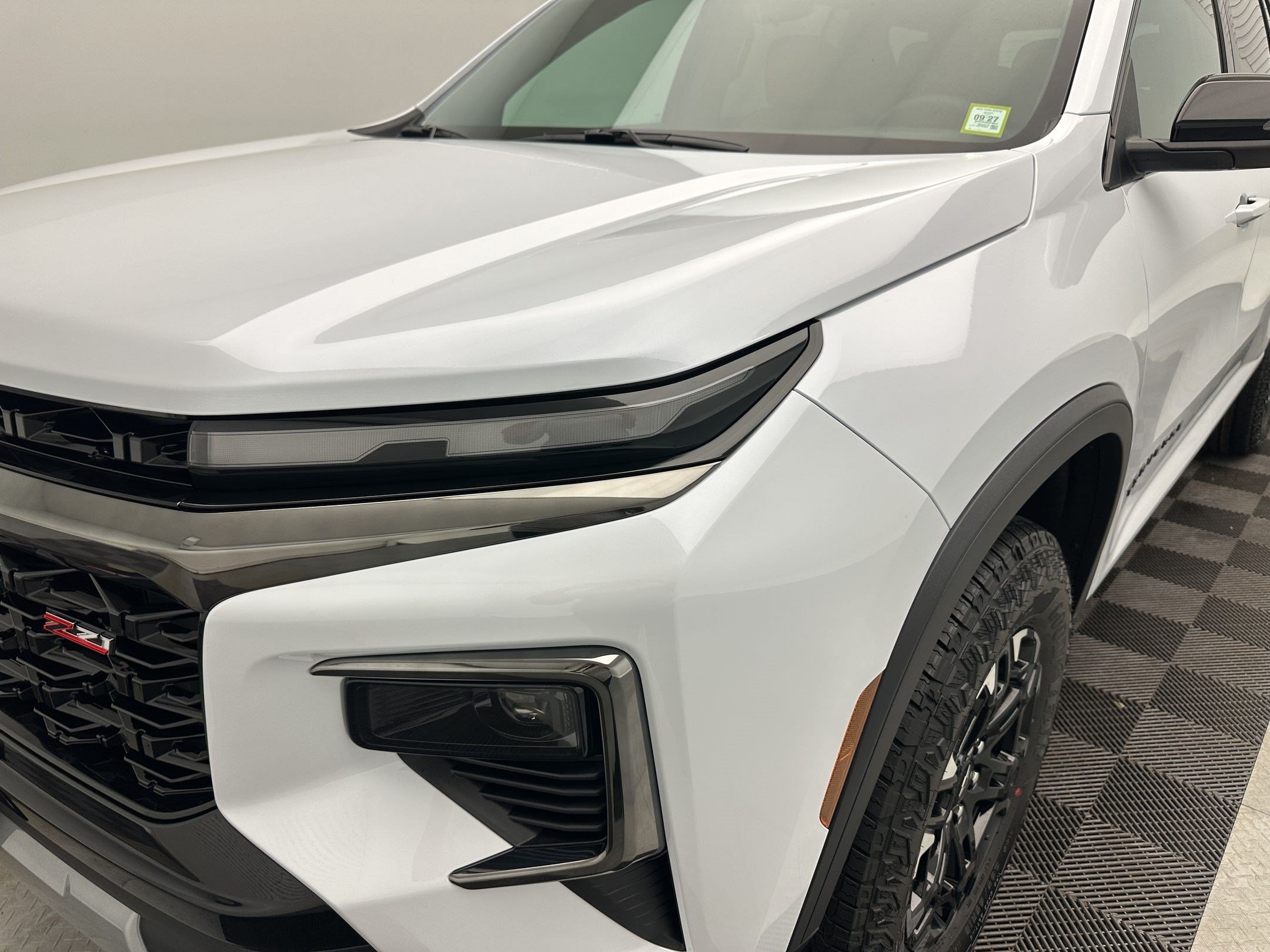 New 2027 Chevrolet Traverse Z71 w/ Driver Confidence Package AWD/4WD image 29